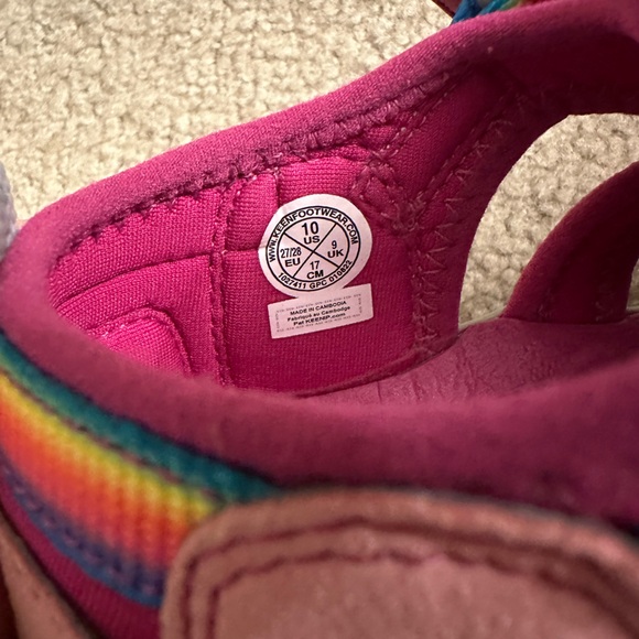Keen Pink Sandals with rainbow straps - Picture 6 of 6